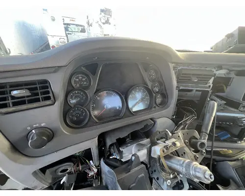 PETERBILT 579 Instrument Cluster