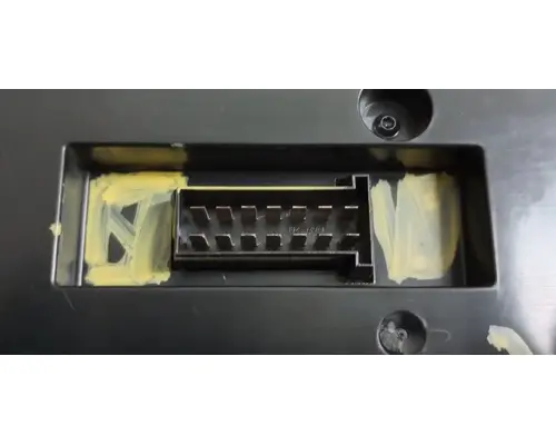 PETERBILT 579 Instrument Cluster