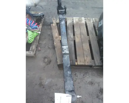 PETERBILT 579 LEAF SPRING, FRONT