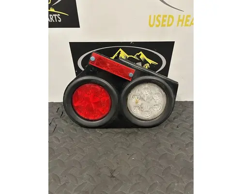 PETERBILT 579 Lamp stop tail turn