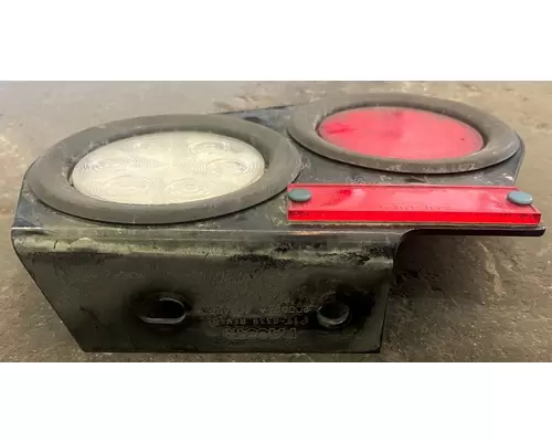 PETERBILT 579 Lamp stop tail turn