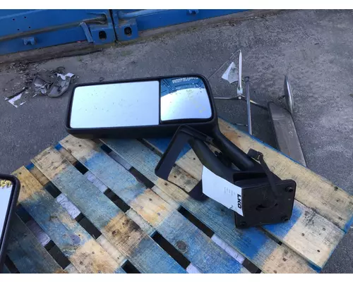 PETERBILT 579 MIRROR ASSEMBLY CABDOOR