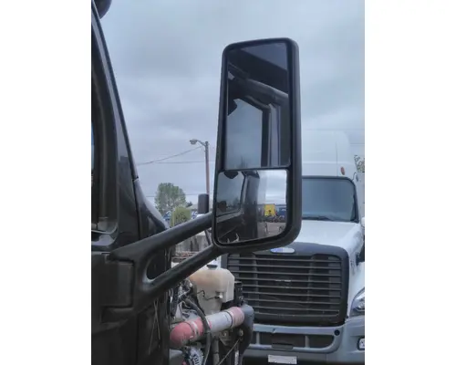 PETERBILT 579 MIRROR ASSEMBLY CABDOOR