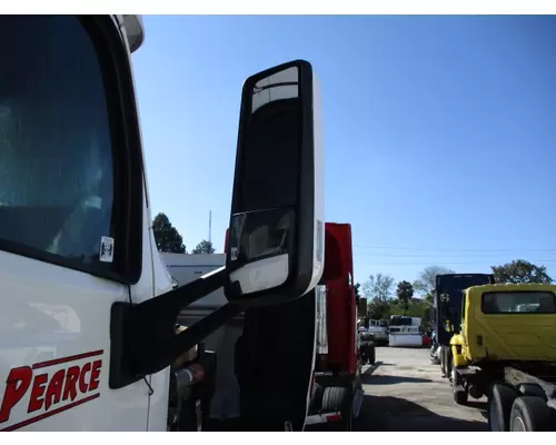 PETERBILT 579 MIRROR ASSEMBLY CABDOOR