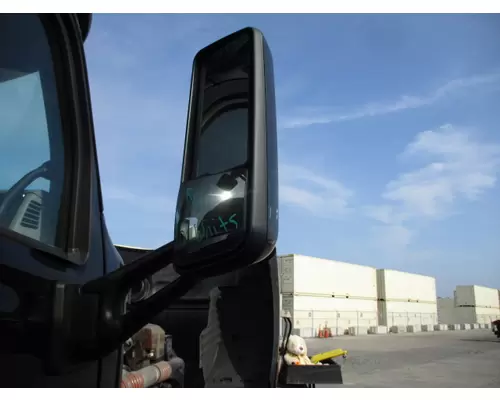 PETERBILT 579 MIRROR ASSEMBLY CABDOOR