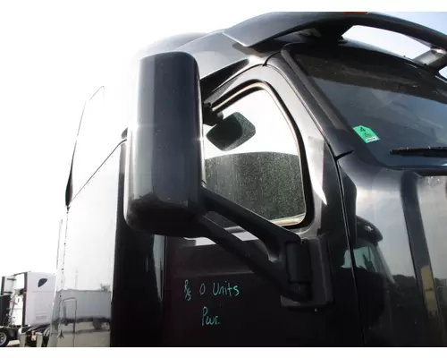 PETERBILT 579 MIRROR ASSEMBLY CABDOOR