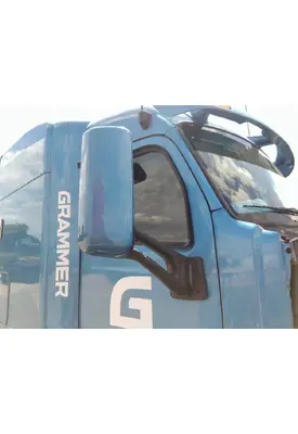 PETERBILT 579 MIRROR ASSEMBLY CAB/DOOR