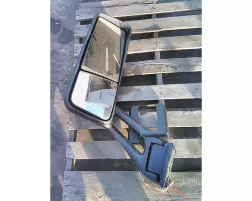 PETERBILT 579 MIRROR ASSEMBLY CABDOOR