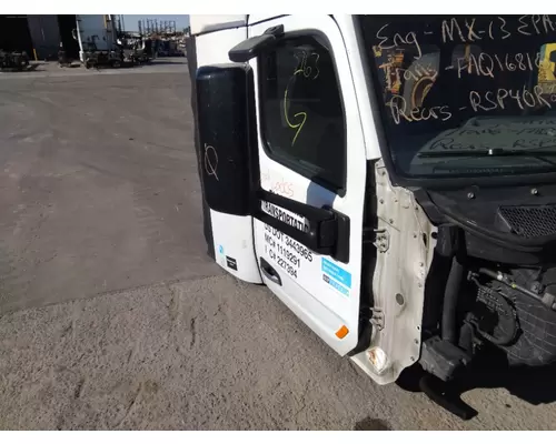 PETERBILT 579 MIRROR ASSEMBLY CABDOOR
