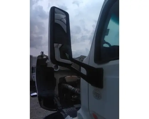 PETERBILT 579 MIRROR ASSEMBLY CABDOOR