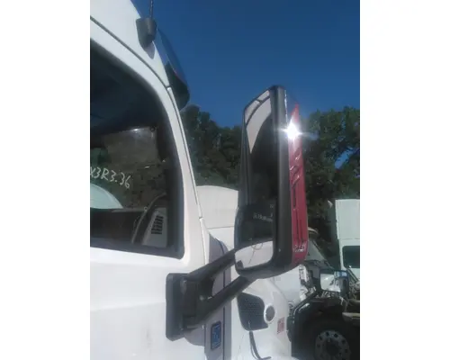 PETERBILT 579 MIRROR ASSEMBLY CABDOOR