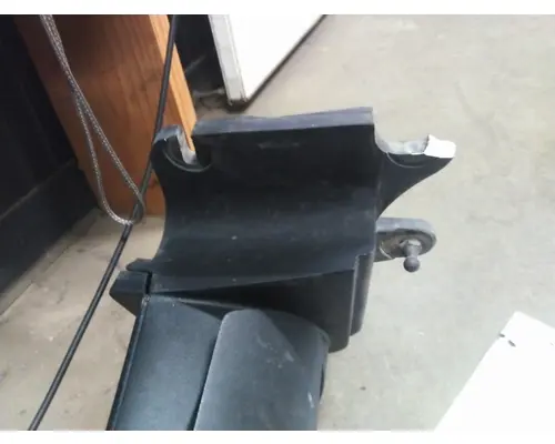 PETERBILT 579 MIRROR ASSEMBLY CABDOOR