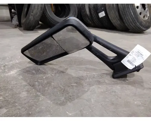 PETERBILT 579 MIRROR ASSEMBLY CABDOOR