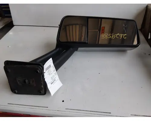 PETERBILT 579 MIRROR ASSEMBLY CABDOOR
