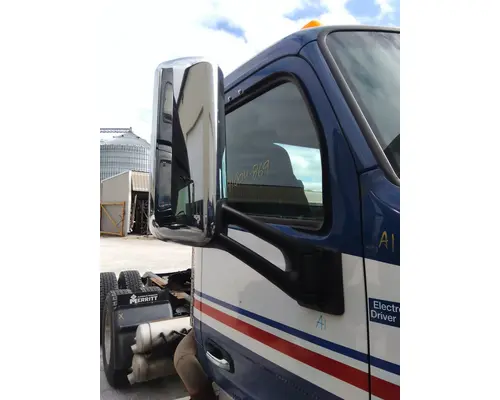 PETERBILT 579 MIRROR ASSEMBLY CABDOOR