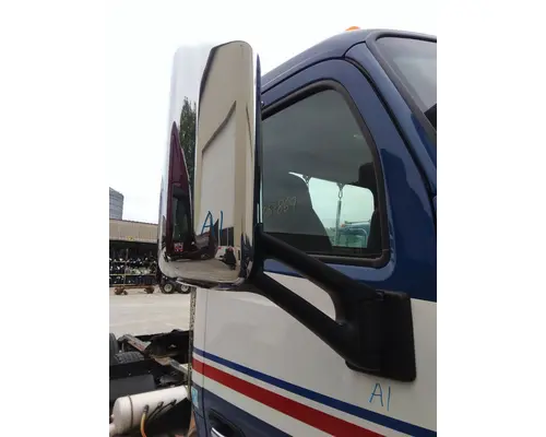 PETERBILT 579 MIRROR ASSEMBLY CABDOOR