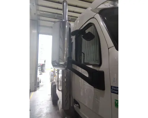 PETERBILT 579 MIRROR ASSEMBLY CABDOOR
