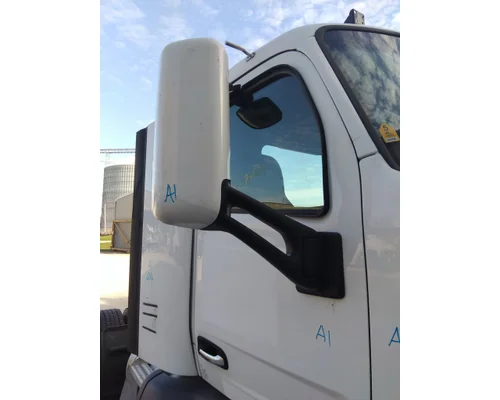 PETERBILT 579 MIRROR ASSEMBLY CAB/DOOR