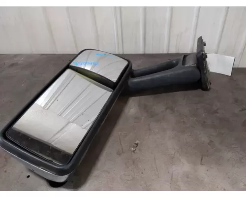 PETERBILT 579 MIRROR ASSEMBLY CABDOOR