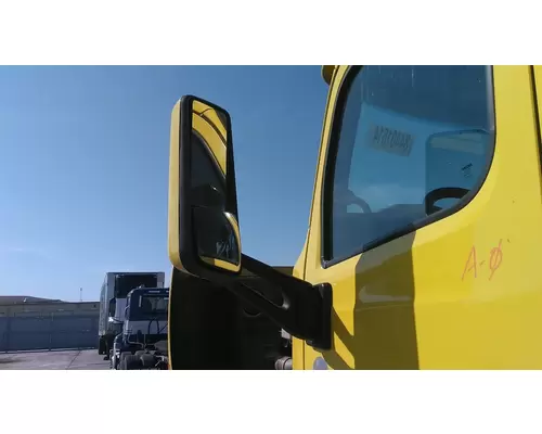 PETERBILT 579 MIRROR ASSEMBLY CABDOOR