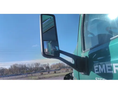 PETERBILT 579 MIRROR ASSEMBLY CABDOOR