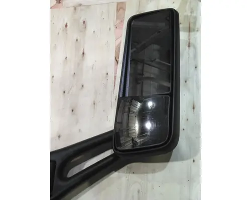 PETERBILT 579 MIRROR ASSEMBLY CABDOOR
