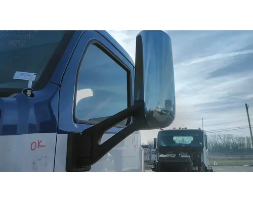 PETERBILT 579 MIRROR ASSEMBLY CABDOOR
