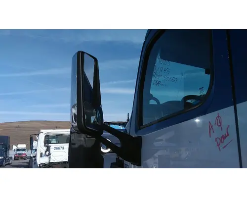 PETERBILT 579 MIRROR ASSEMBLY CABDOOR