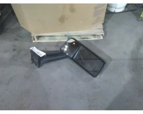 PETERBILT 579 MIRROR ASSEMBLY CABDOOR