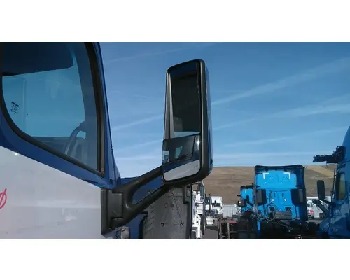 PETERBILT 579 MIRROR ASSEMBLY CABDOOR