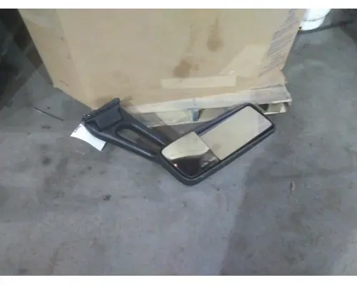 PETERBILT 579 MIRROR ASSEMBLY CABDOOR