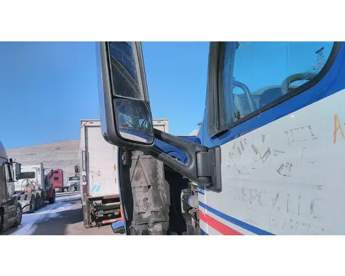 PETERBILT 579 MIRROR ASSEMBLY CABDOOR