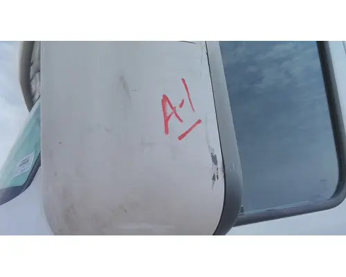 PETERBILT 579 MIRROR ASSEMBLY CABDOOR