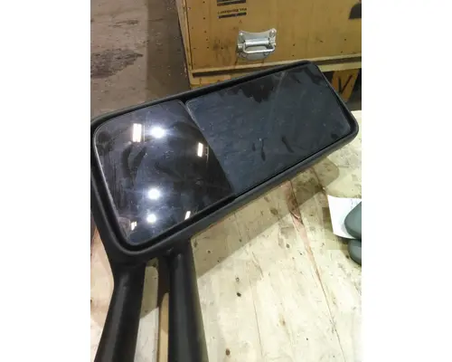 PETERBILT 579 MIRROR ASSEMBLY CABDOOR