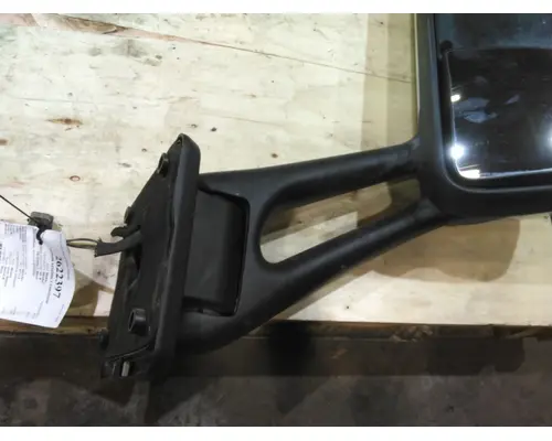 PETERBILT 579 MIRROR ASSEMBLY CABDOOR