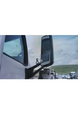 PETERBILT 579 MIRROR ASSEMBLY CAB/DOOR