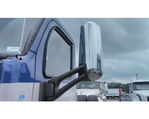 PETERBILT 579 MIRROR ASSEMBLY CABDOOR