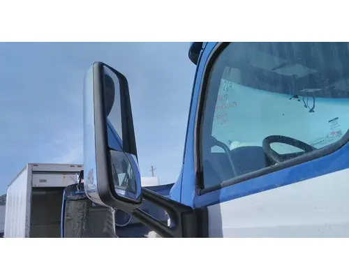 PETERBILT 579 MIRROR ASSEMBLY CABDOOR