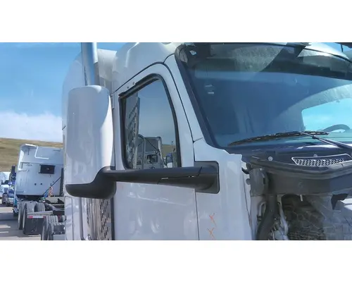 PETERBILT 579 MIRROR ASSEMBLY CABDOOR