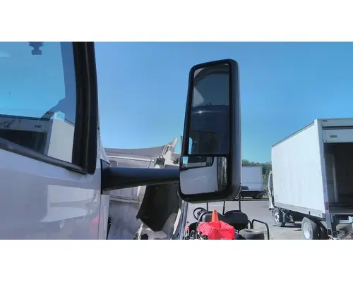PETERBILT 579 MIRROR ASSEMBLY CABDOOR