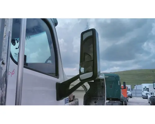 PETERBILT 579 MIRROR ASSEMBLY CABDOOR