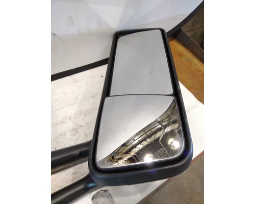 PETERBILT 579 MIRROR ASSEMBLY CABDOOR