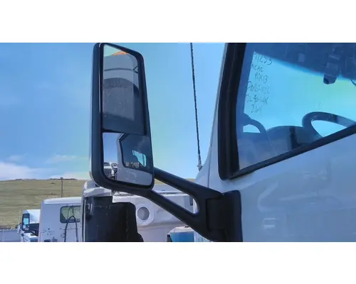 PETERBILT 579 MIRROR ASSEMBLY CABDOOR