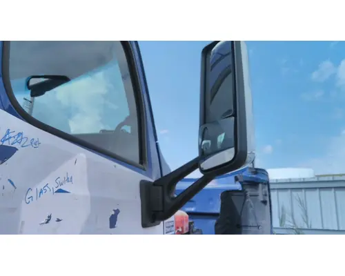 PETERBILT 579 MIRROR ASSEMBLY CABDOOR