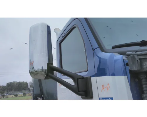 PETERBILT 579 MIRROR ASSEMBLY CABDOOR