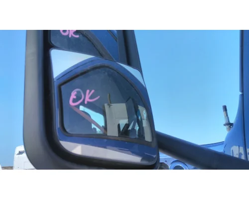 PETERBILT 579 MIRROR COMPONENTS