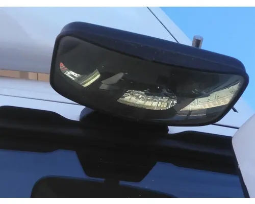 PETERBILT 579 MIRROR LOOK DOWN