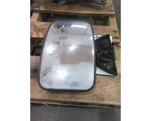 PETERBILT 579 MIRROR LOOK DOWN