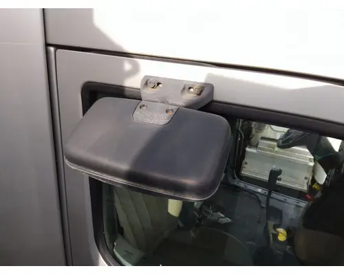 PETERBILT 579 MIRROR LOOK DOWN