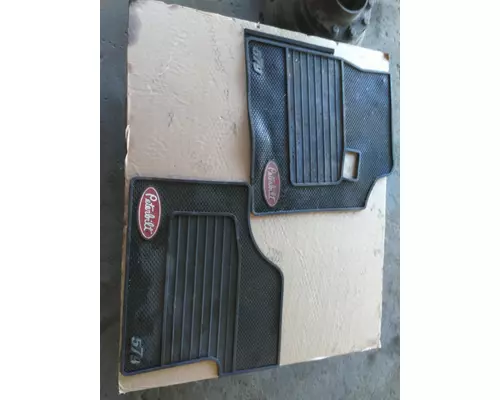 PETERBILT 579 MISC PARTS